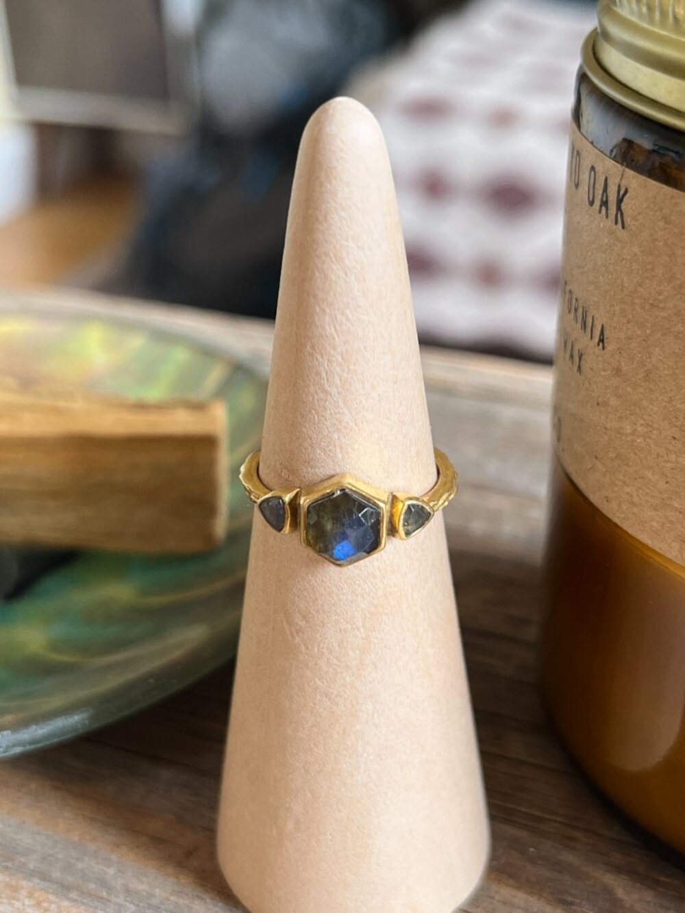 Spectacular faceted labradorite hexagon ring, size 6